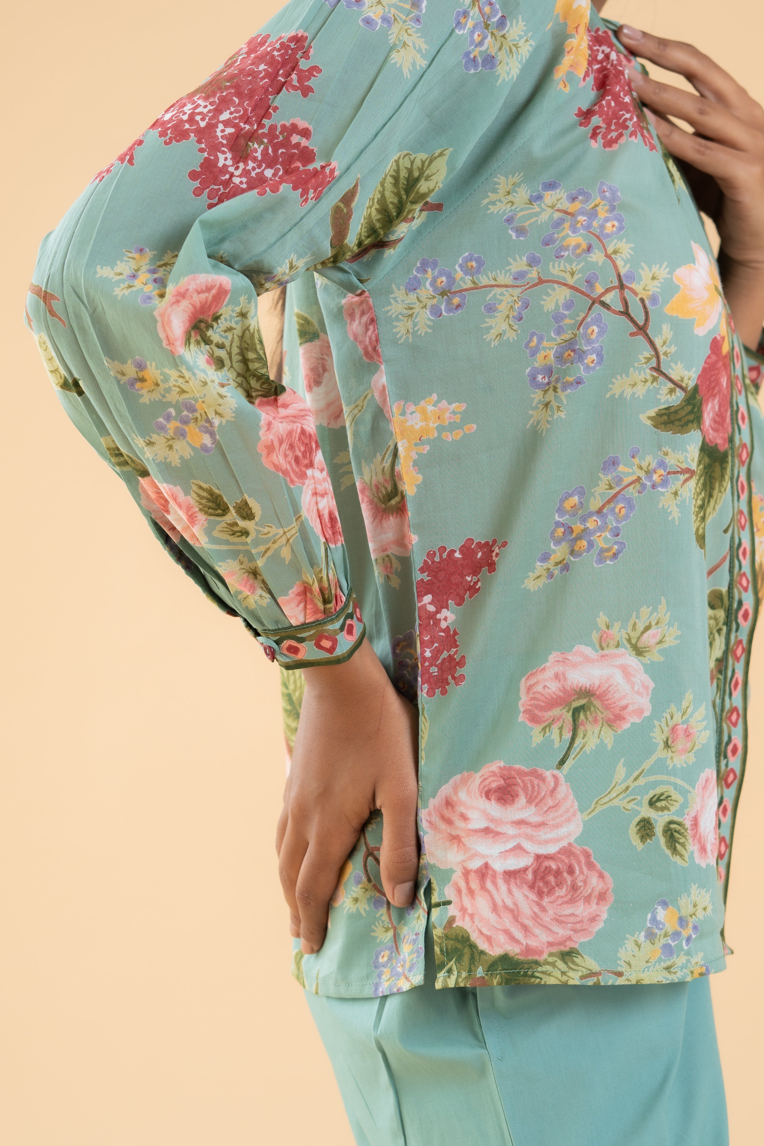 SAGE GREEN ANURA SHIRT