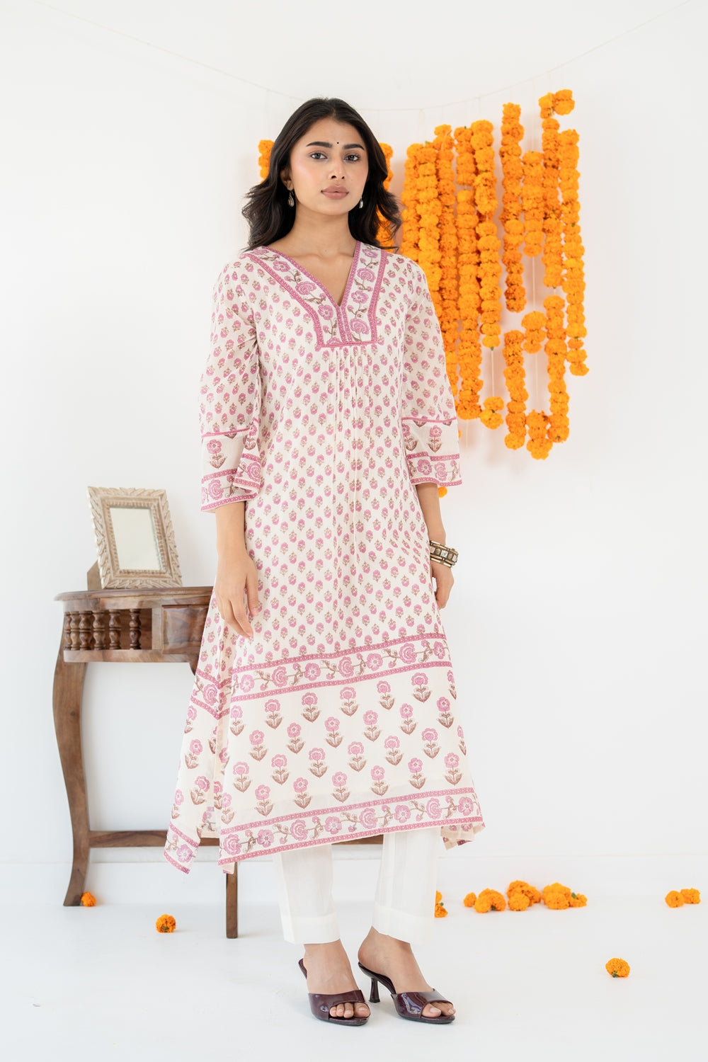 SARAS KURTA SET OF 3