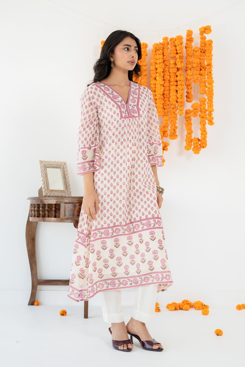 SARAS KURTA SET OF 3
