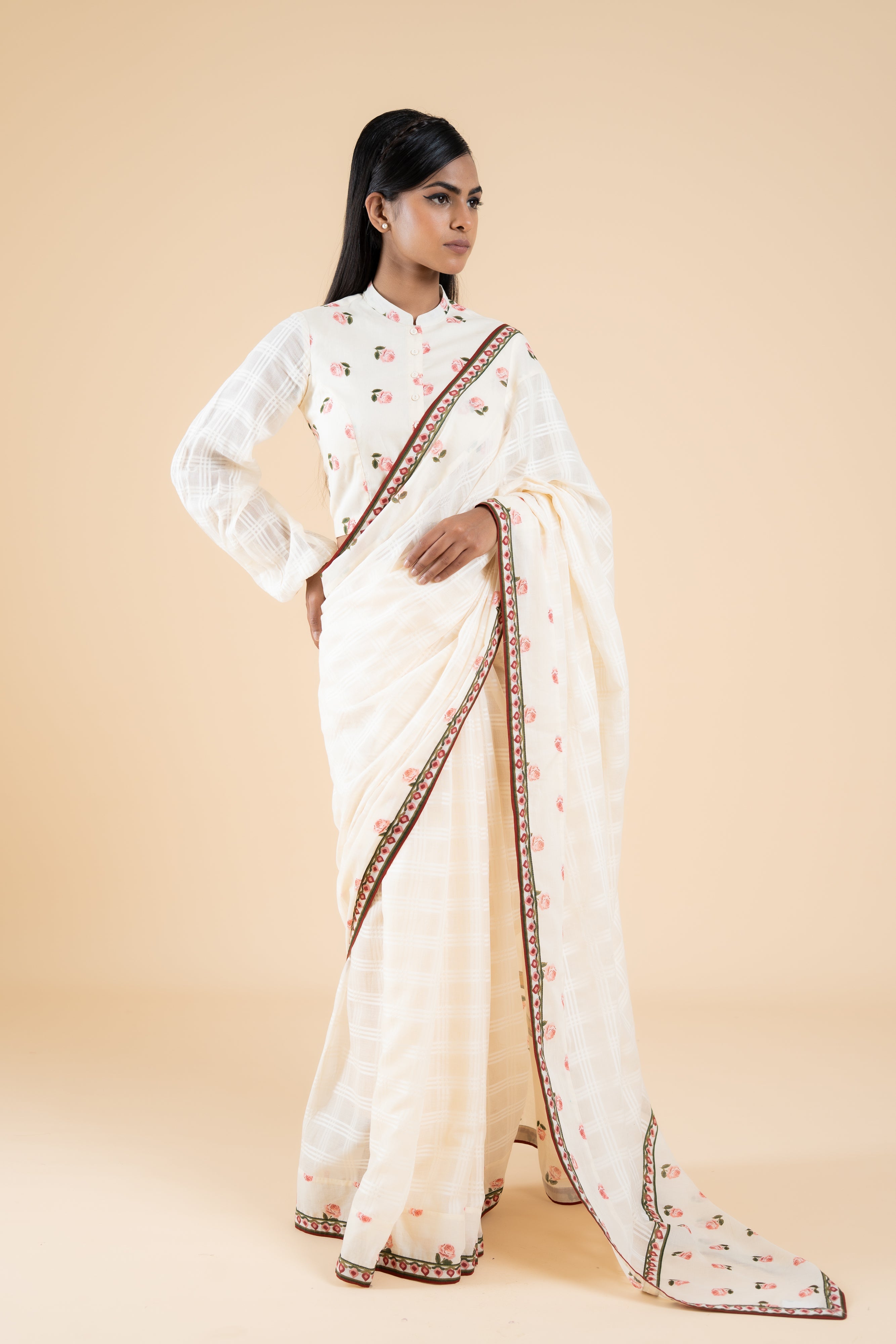 OFF WHITE SAUMYA SAREE WITH UNSTITCHED BLOUSE PCS