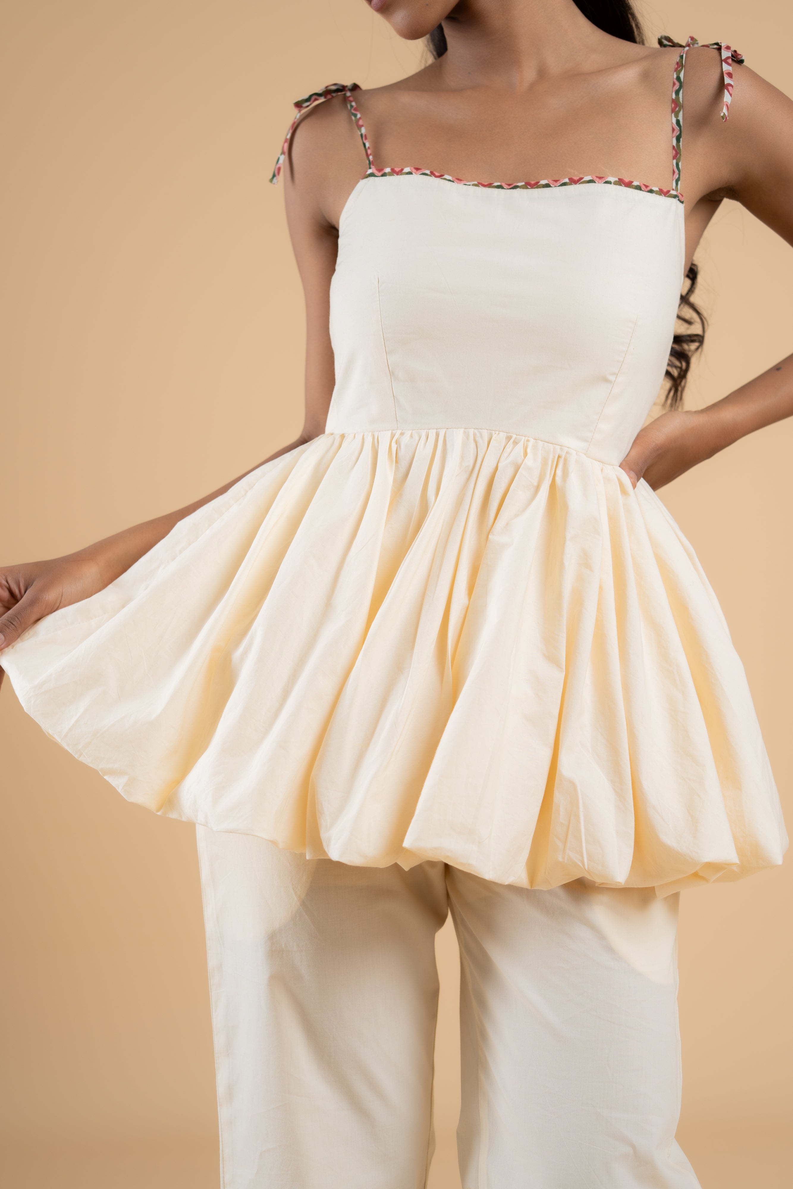 OFF WHITE BUBBLE TOP