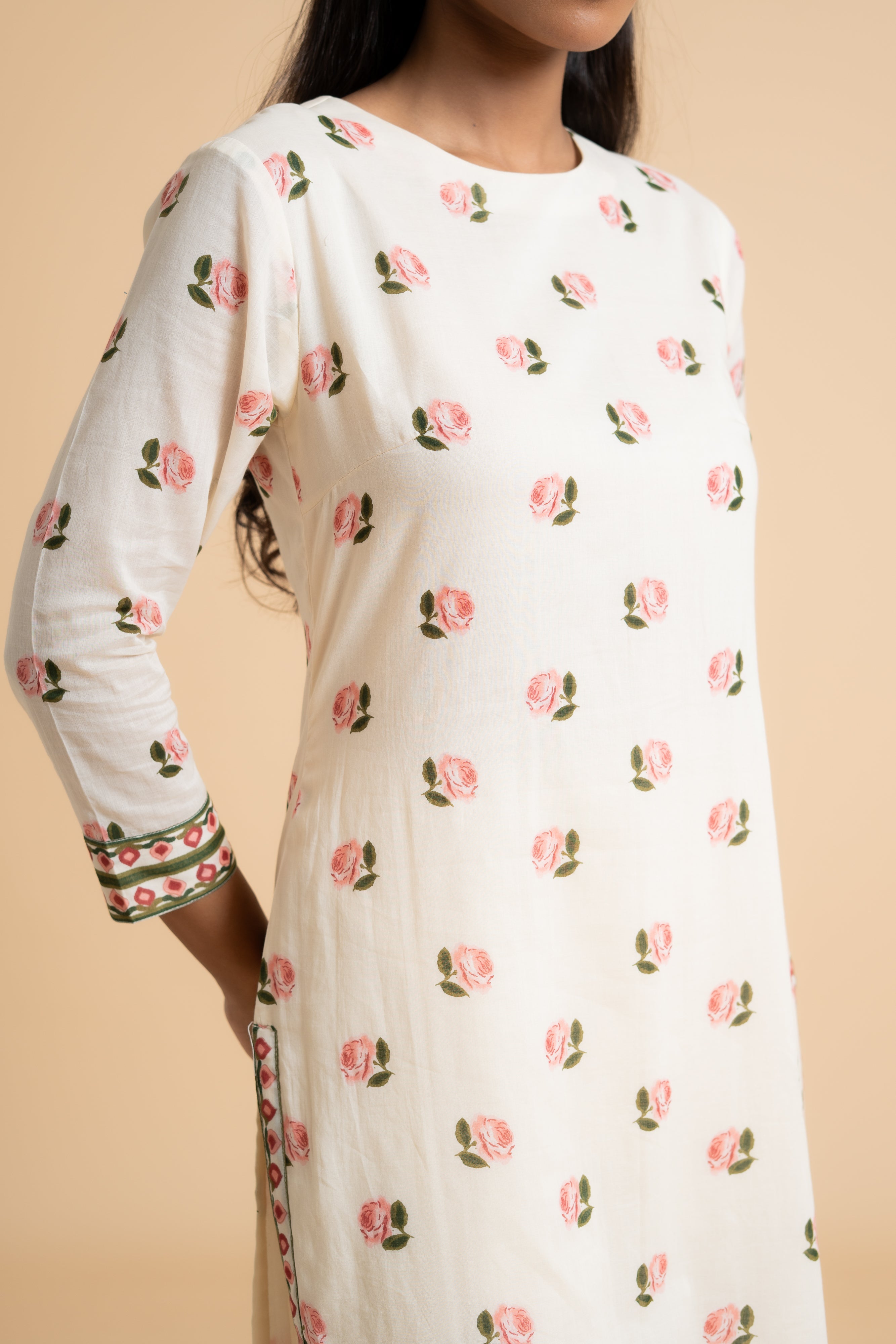 OFF WHITE ARUNIMA KURTA SET OF 3