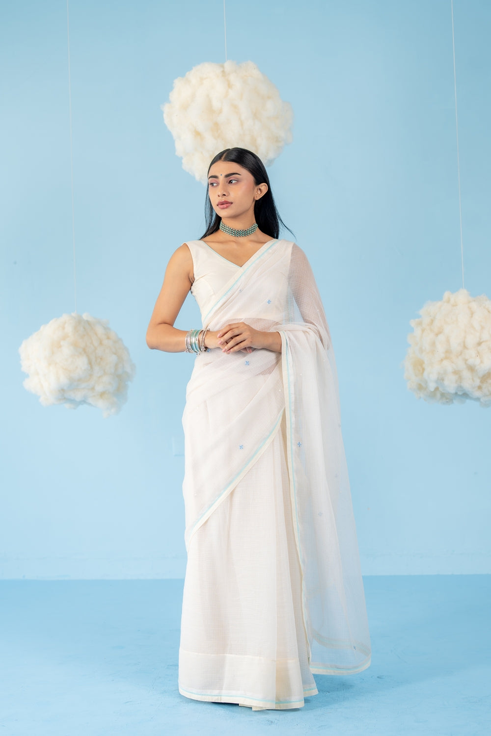 OFF-WHITE COCONUT SAREE WITH UN-STITCHED BLOUSE