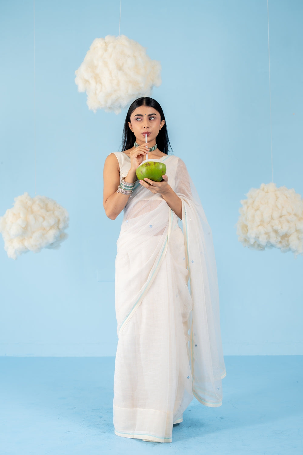 OFF-WHITE COCONUT SAREE WITH UN-STITCHED BLOUSE