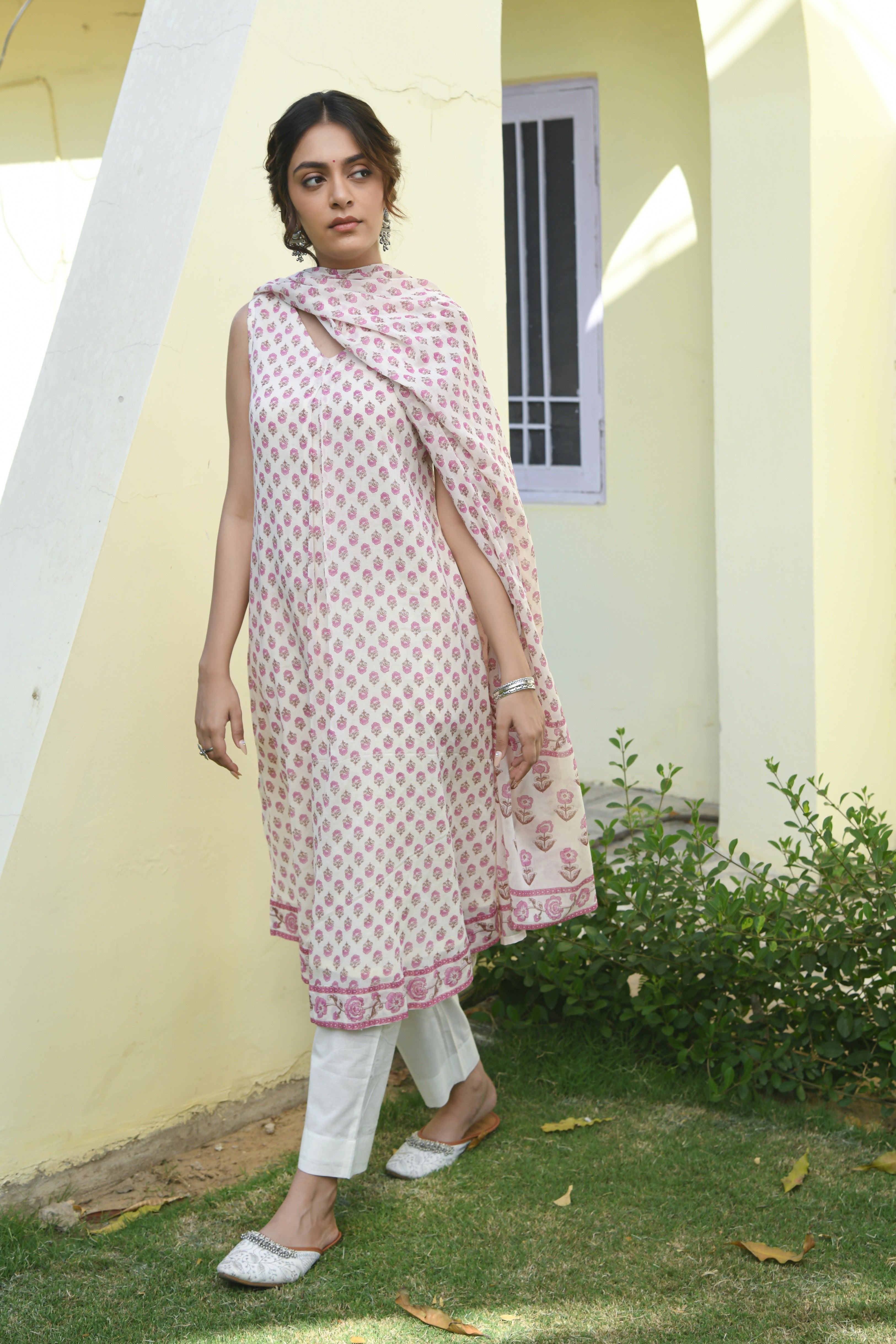 KOEL KURTA SET OF 3