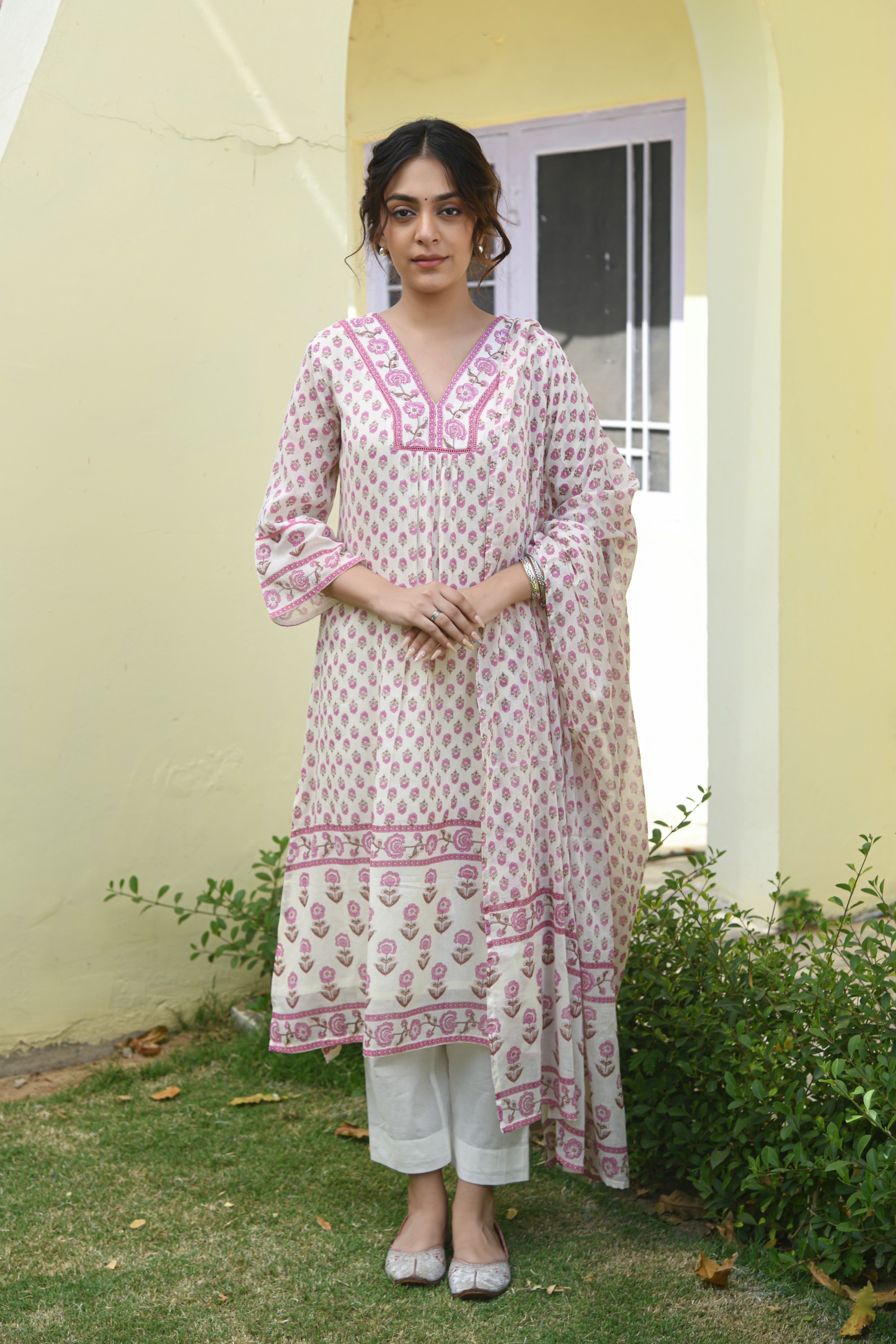 SARAS KURTA SET OF 3