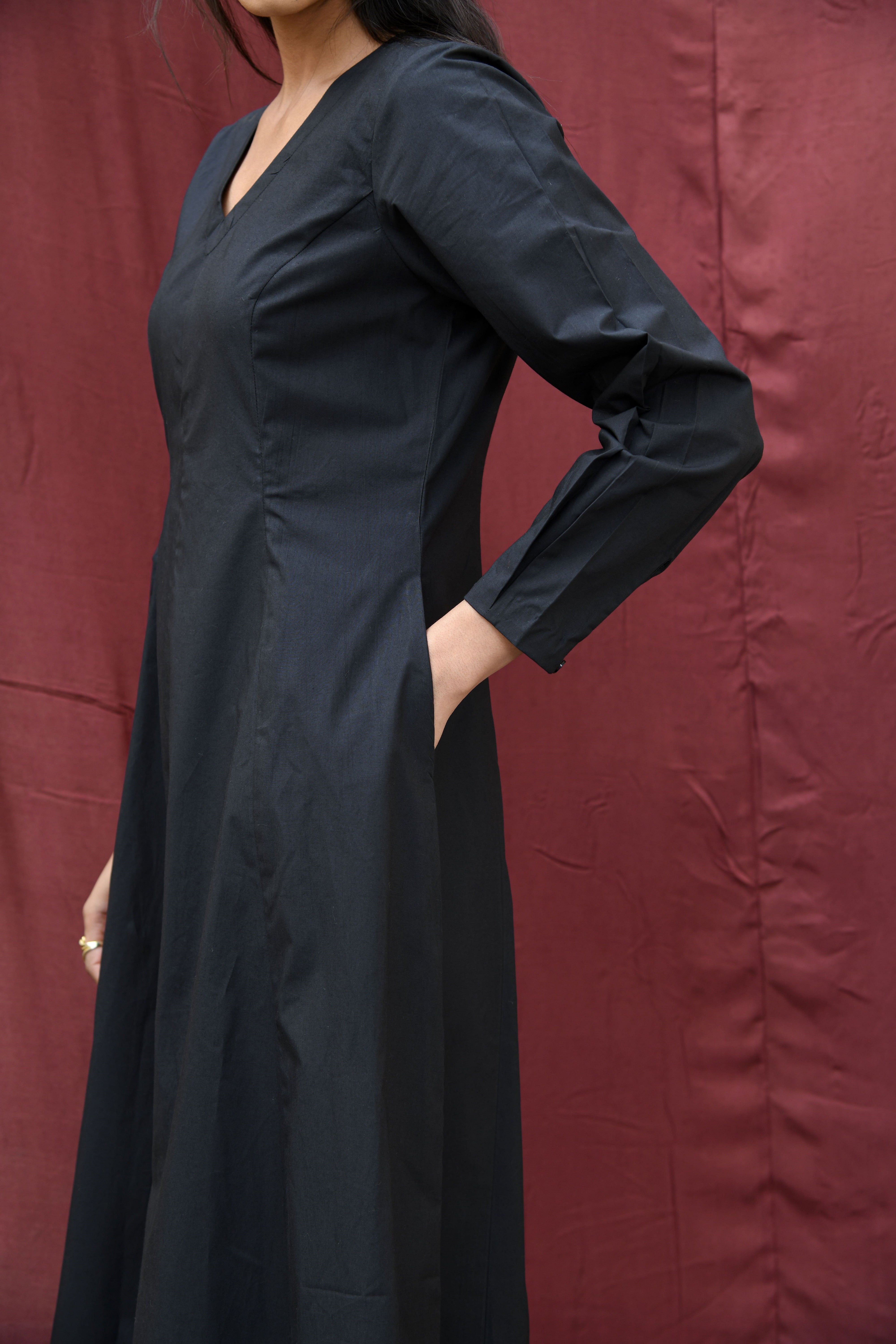 BLACK BUBBLEGUM DRESS