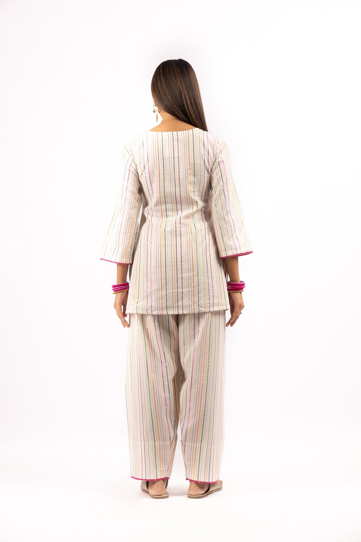 AAHANA WHITE KURTA WITH FARSI SALWAR SET OF 2