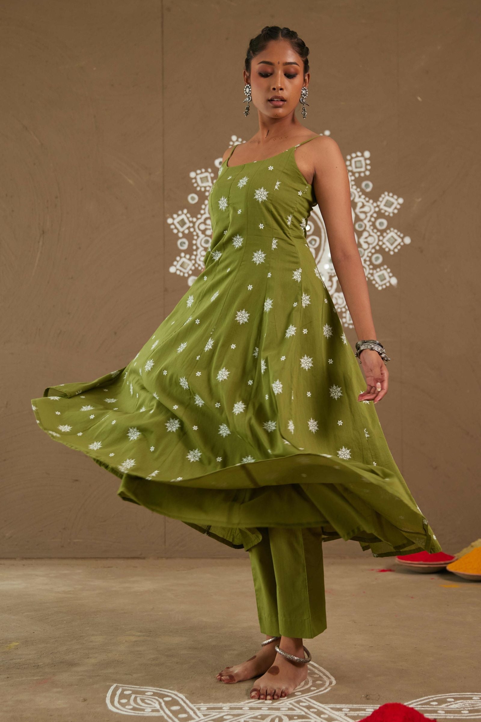 Henna Green Mul Cotton Adjustable Strap Anarkali Set