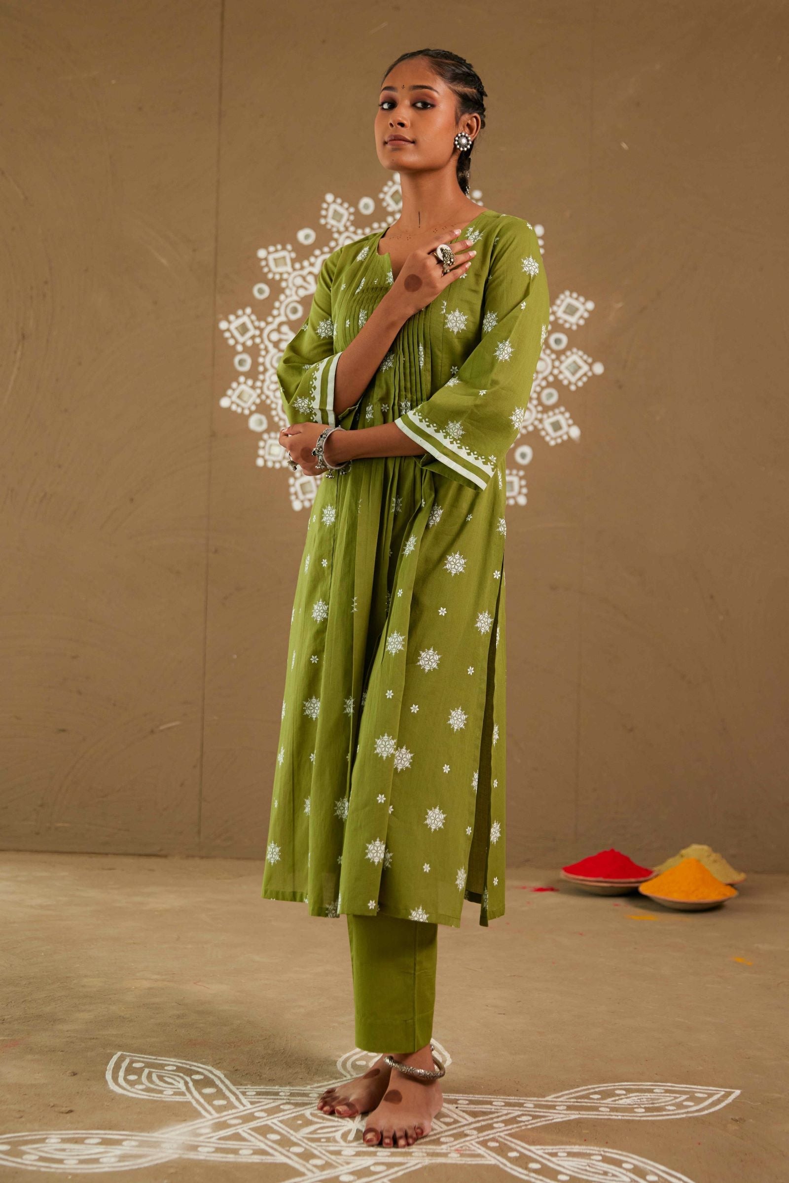 Bhakti Green Mul Cotton Pin Tucks Kurta Set