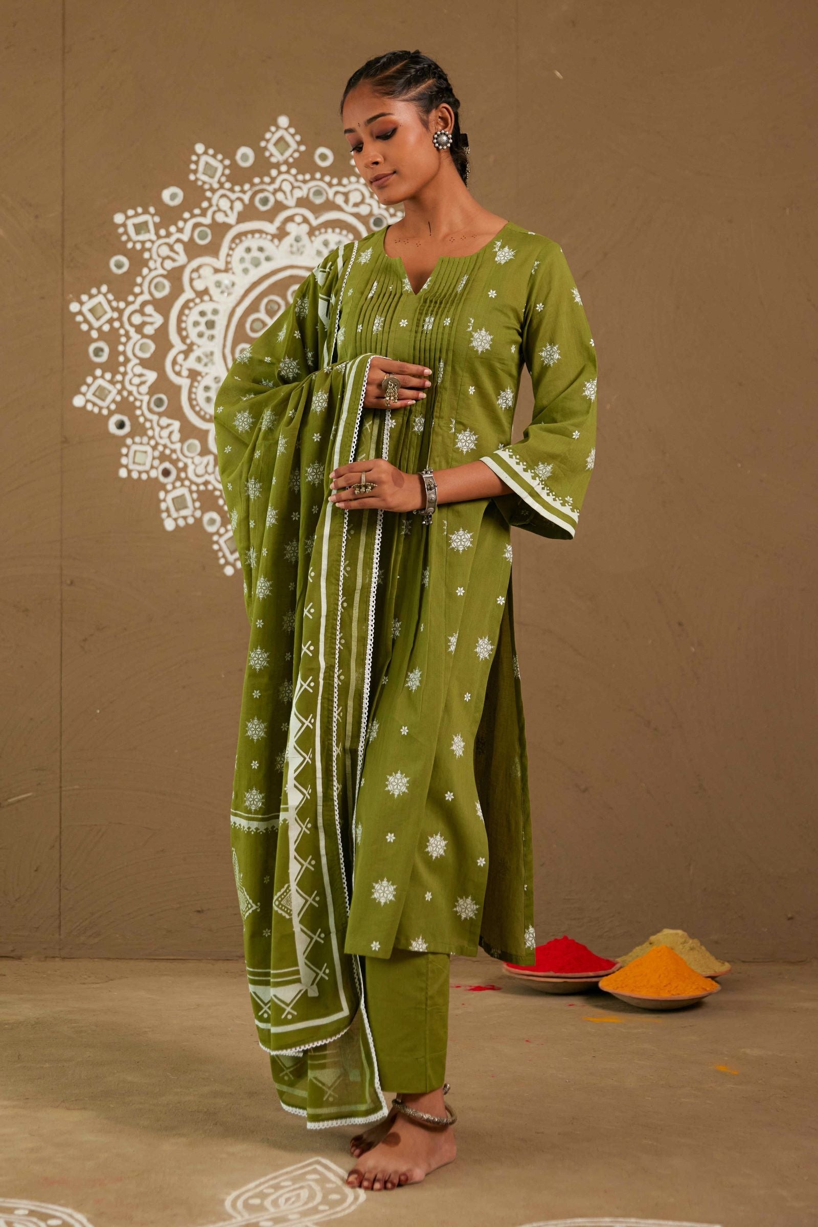 Bhakti Green Mul Cotton Pin Tucks Kurta Set