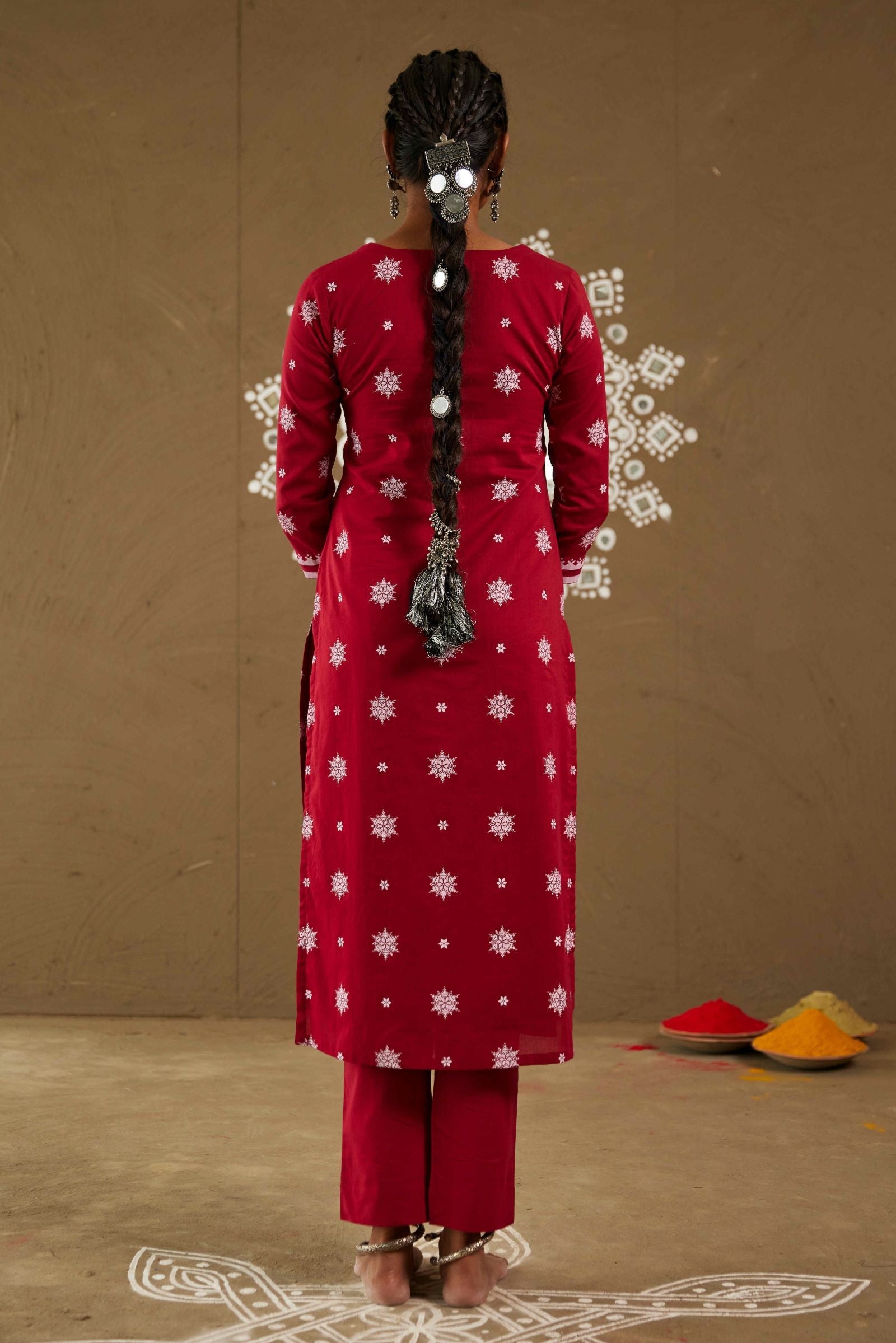 Kanku Red Mul Cotton V Neck Straight Kurta Set