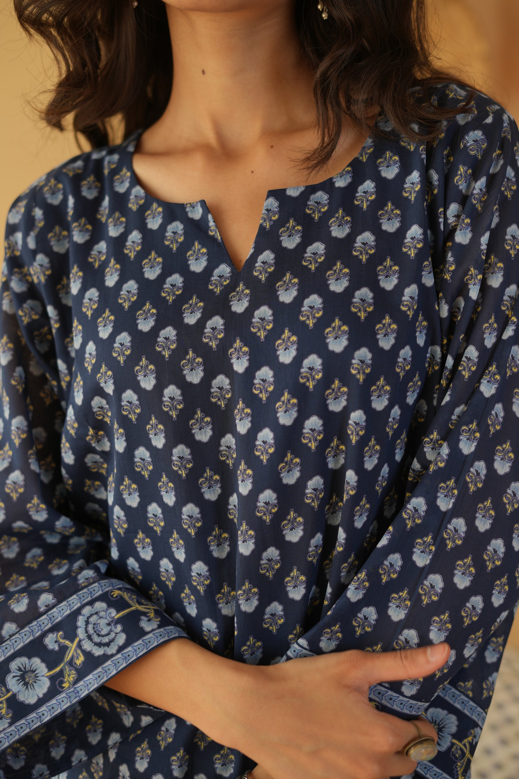 BLUE VANYA KURTA WITH FARSI SALWAR SET OF 3
