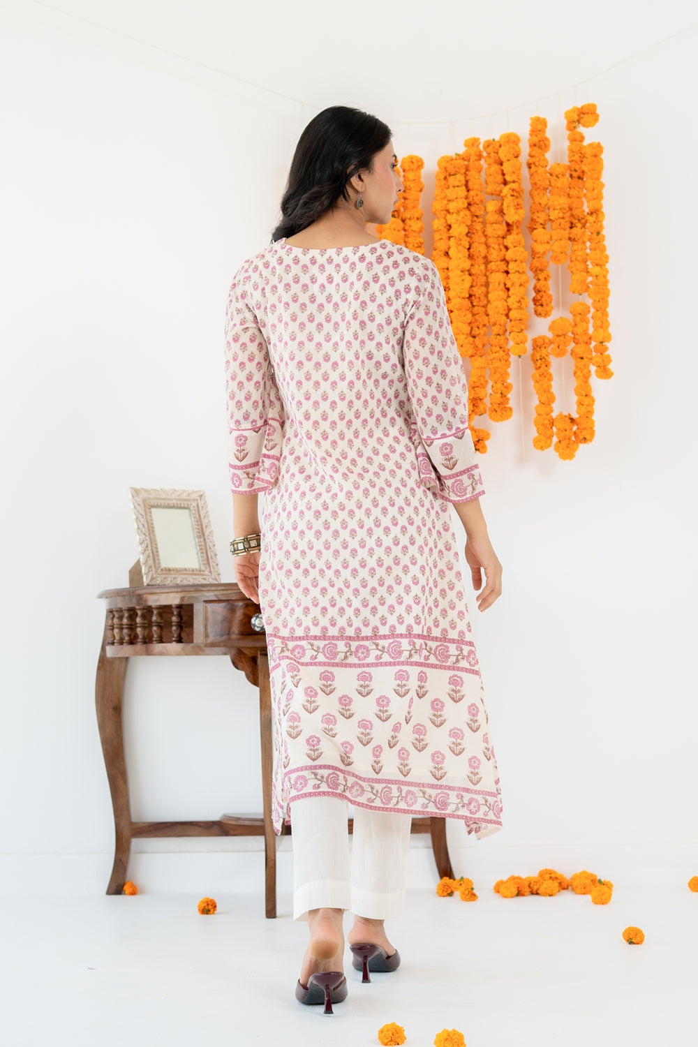 SARAS  KURTA SET OF 3