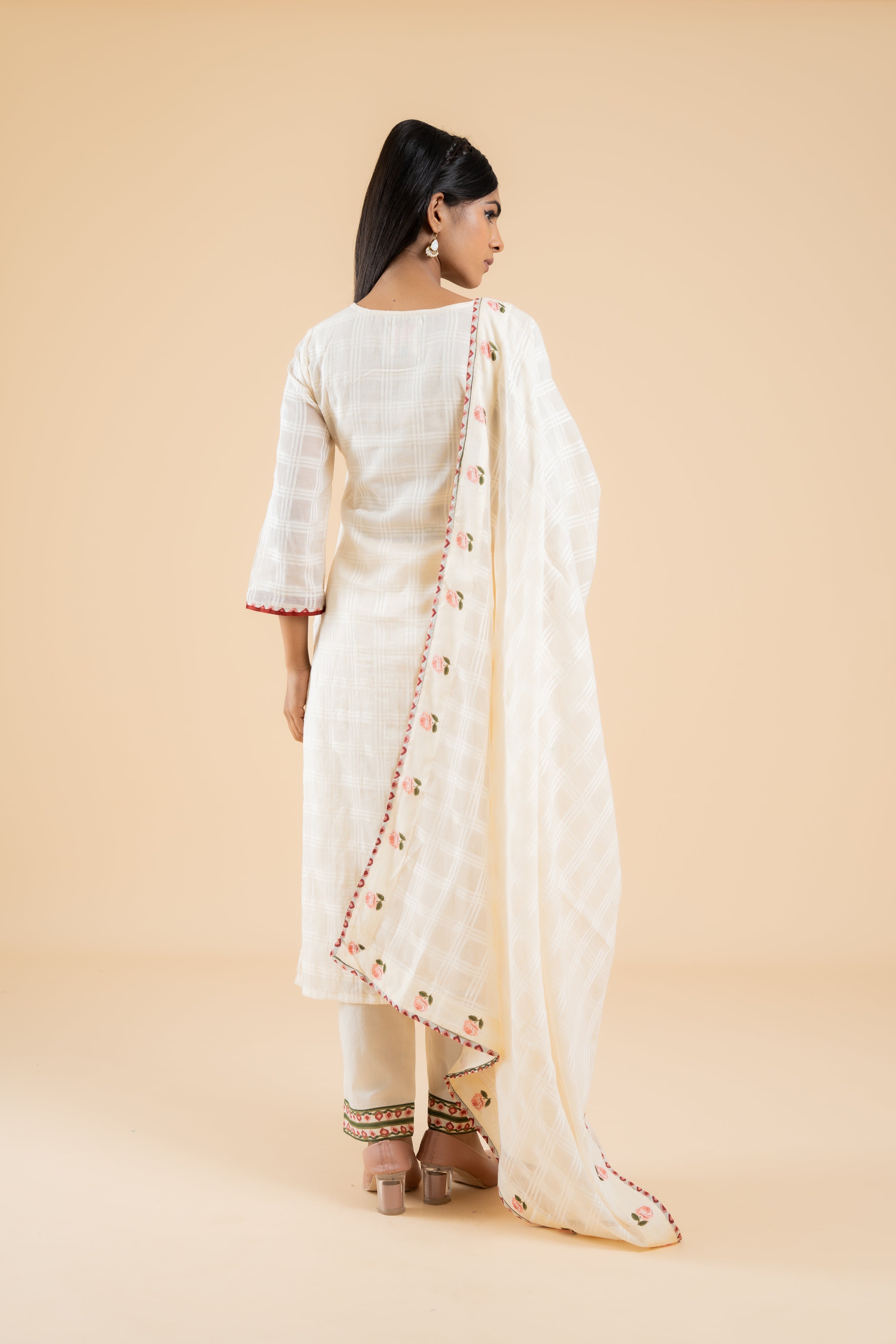 OFF WHITE KUSUM KURTA SET OF 3