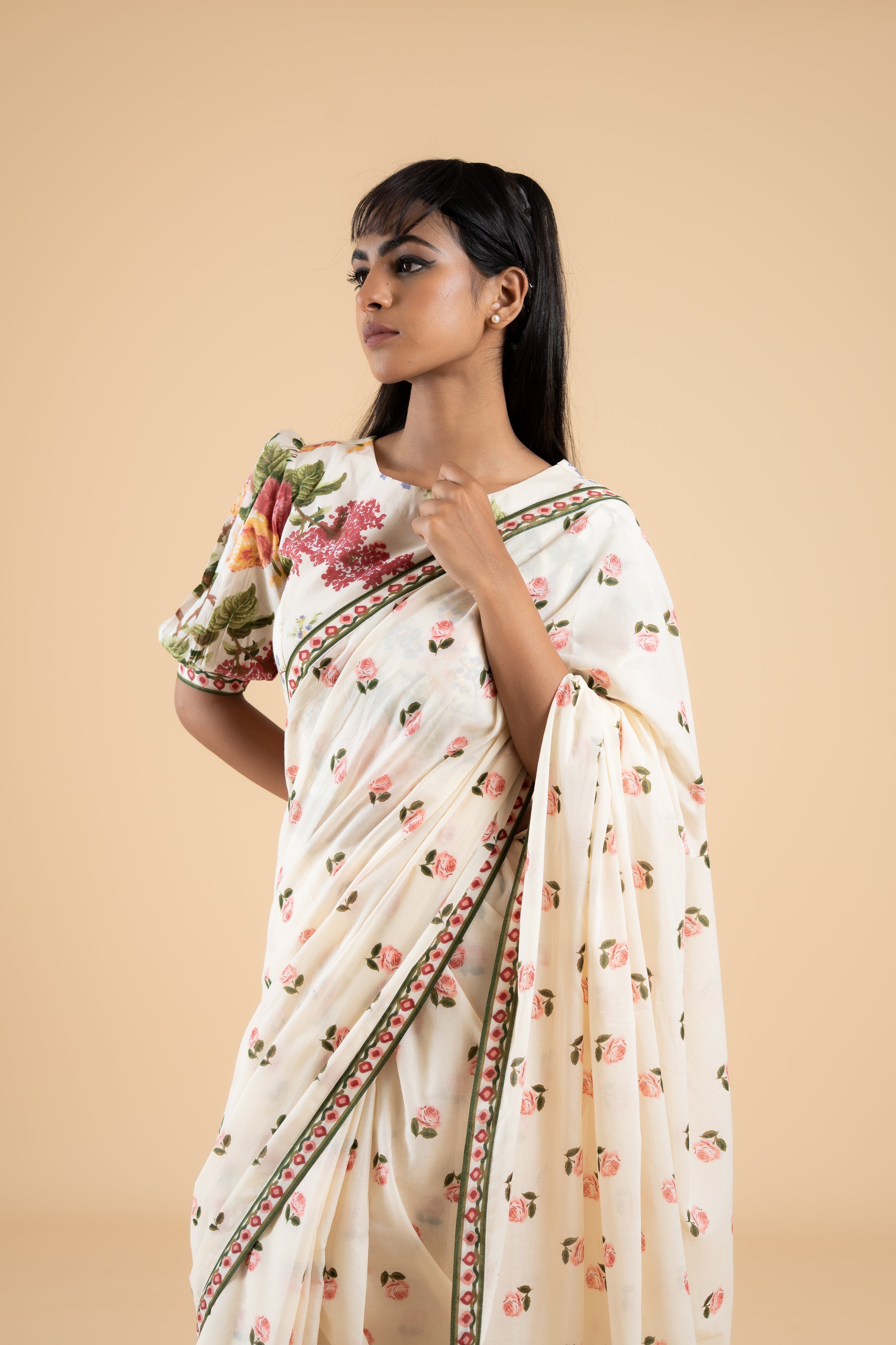 OFF WHITE GULABIYA SAREE WITH UNSTITCHED BLOUSE  PCS