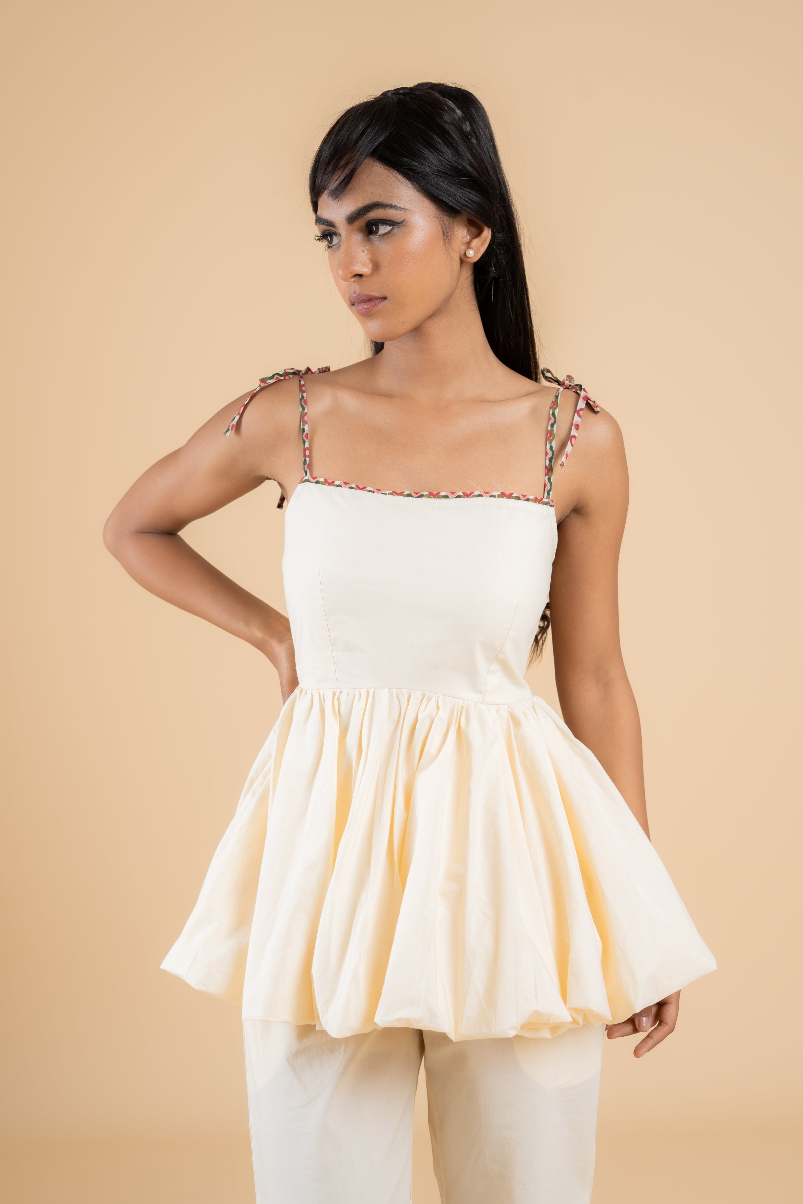 OFF WHITE BUBBLE TOP