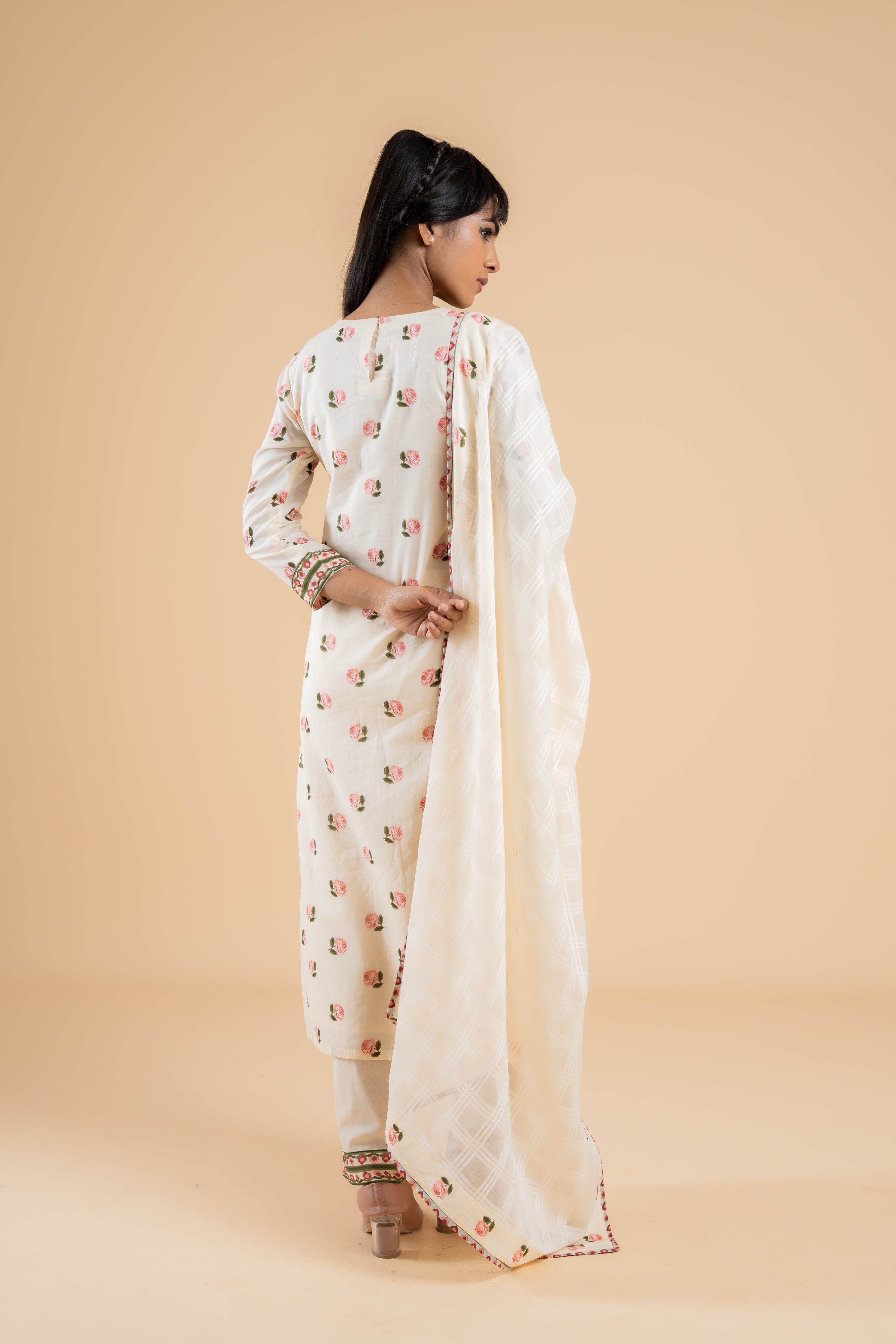 OFF WHITE ARUNIMA  KURTA SET OF 3