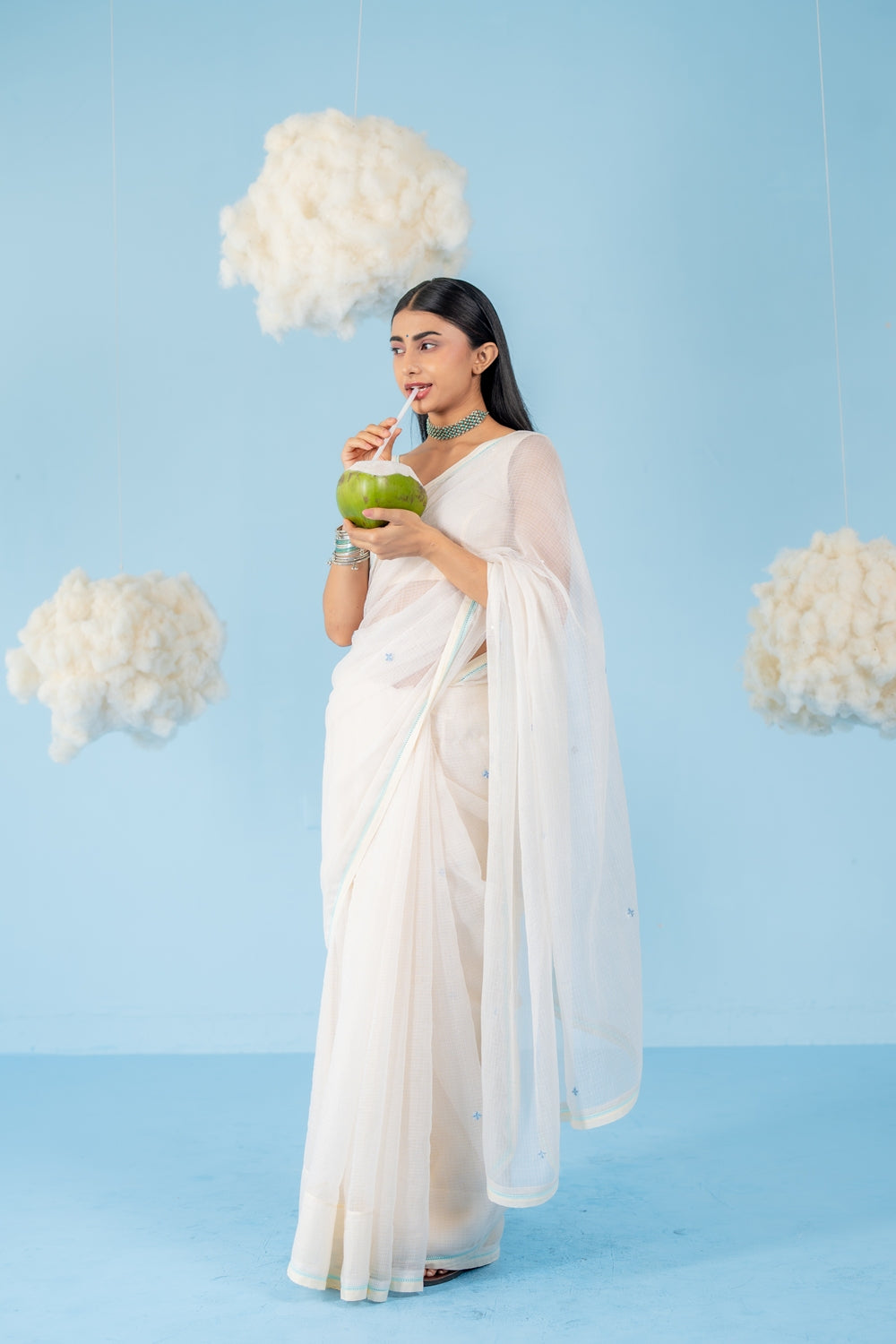 OFF-WHITE  COCONUT SAREE WITH UN-STITCHED BLOUSE
