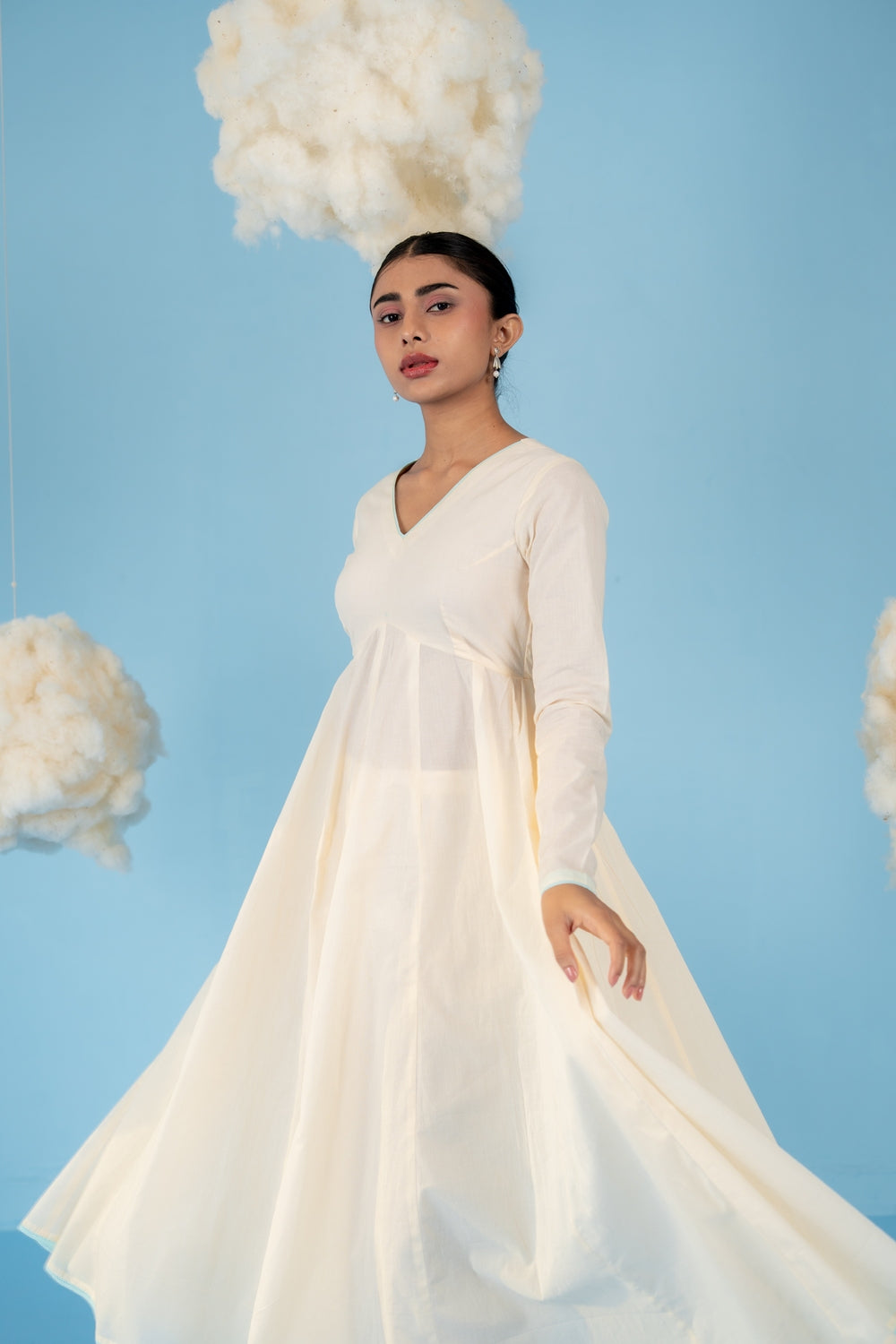 OFF-WHITE  ALMOMD MILK ANARKALI SET OF 3