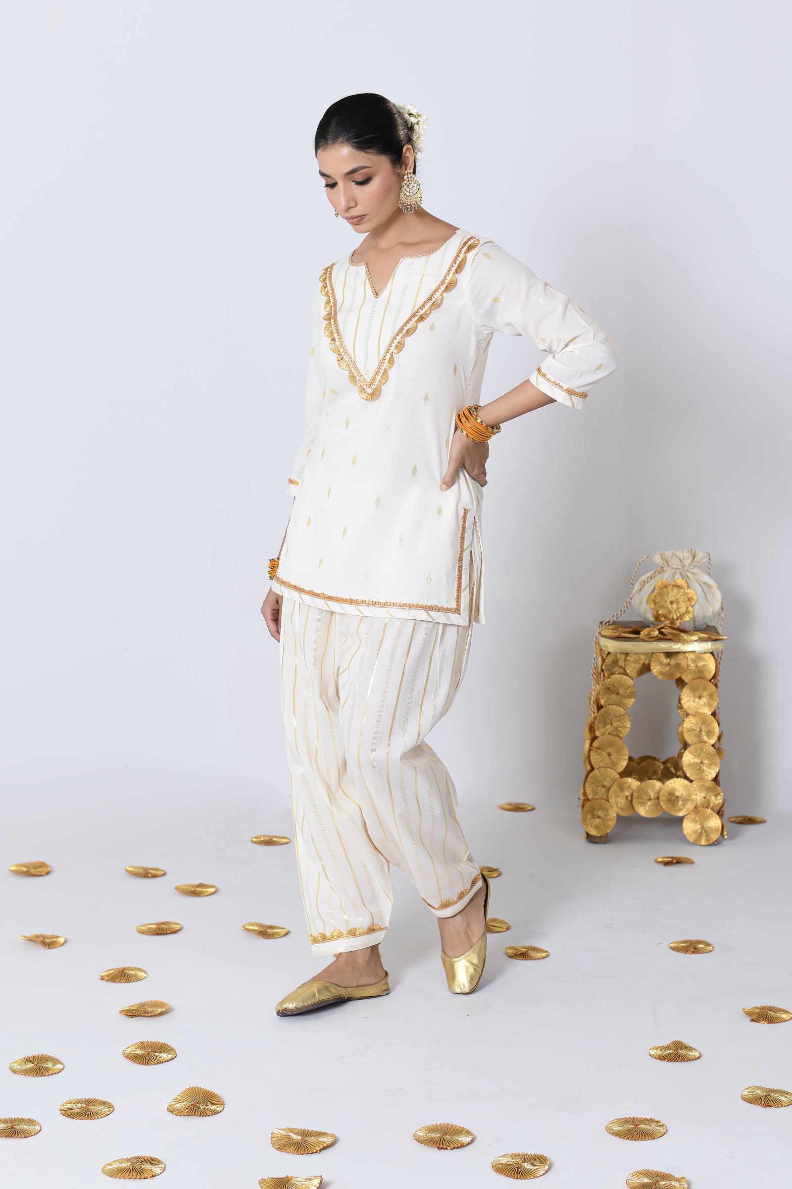 Jugnu Off-white Lurex Round Neck Short Kurta, Patiyala and Dupatta