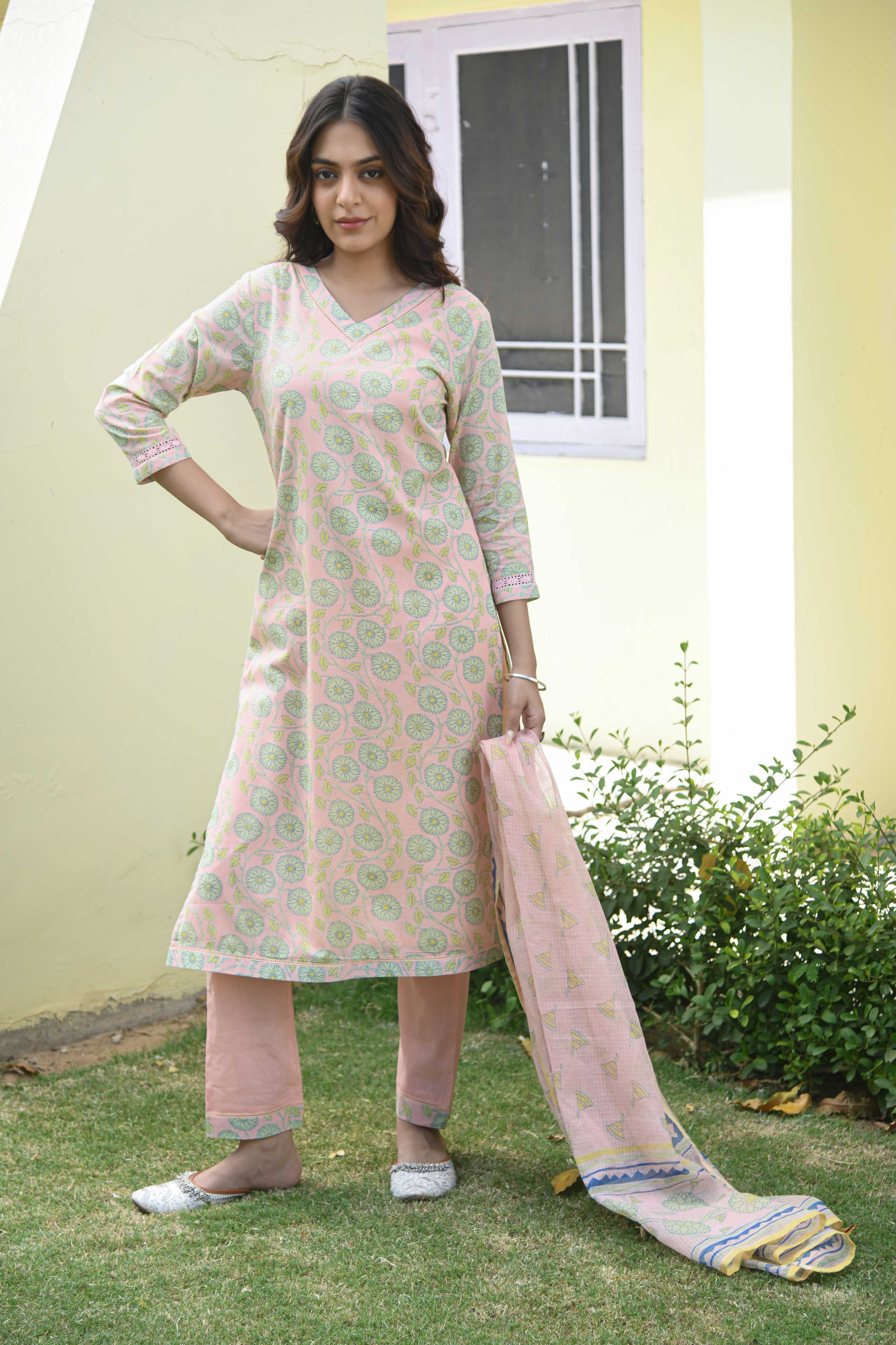 PRAJAKTA KURTA PANT SET OF 3