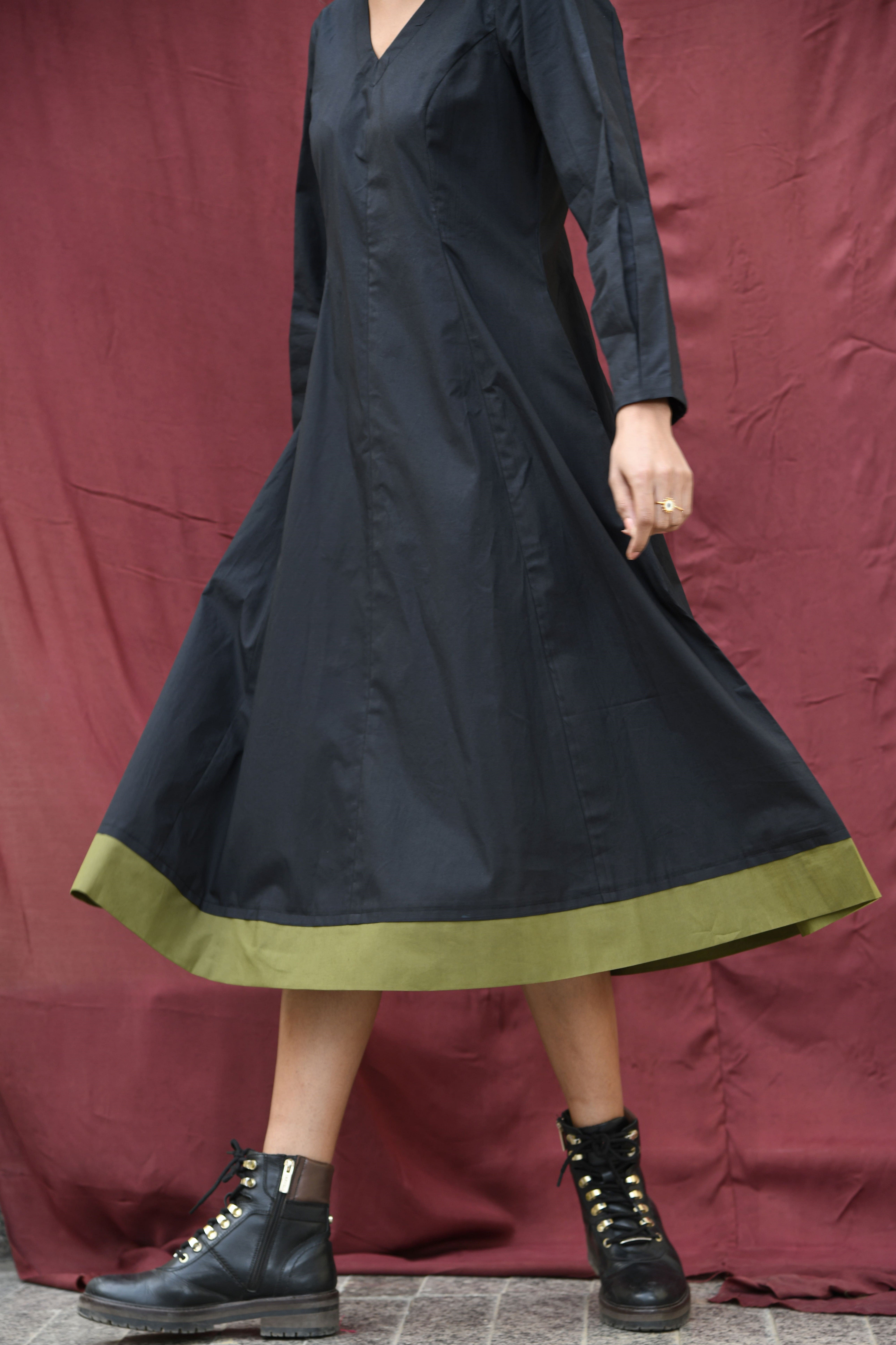 BLACK BUBBLEGUM DRESS