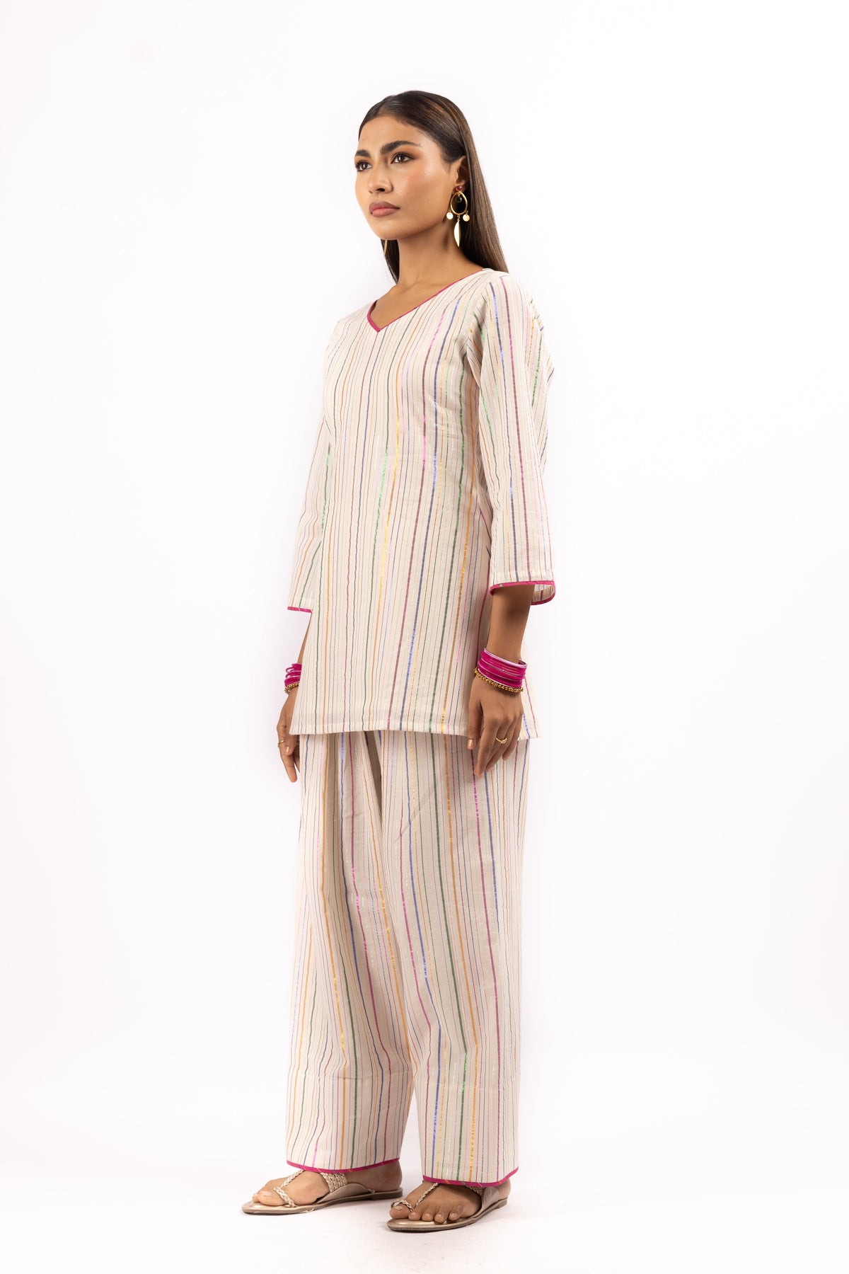 AAHANA WHITE KURTA WITH FARSI SALWAR SET OF 2