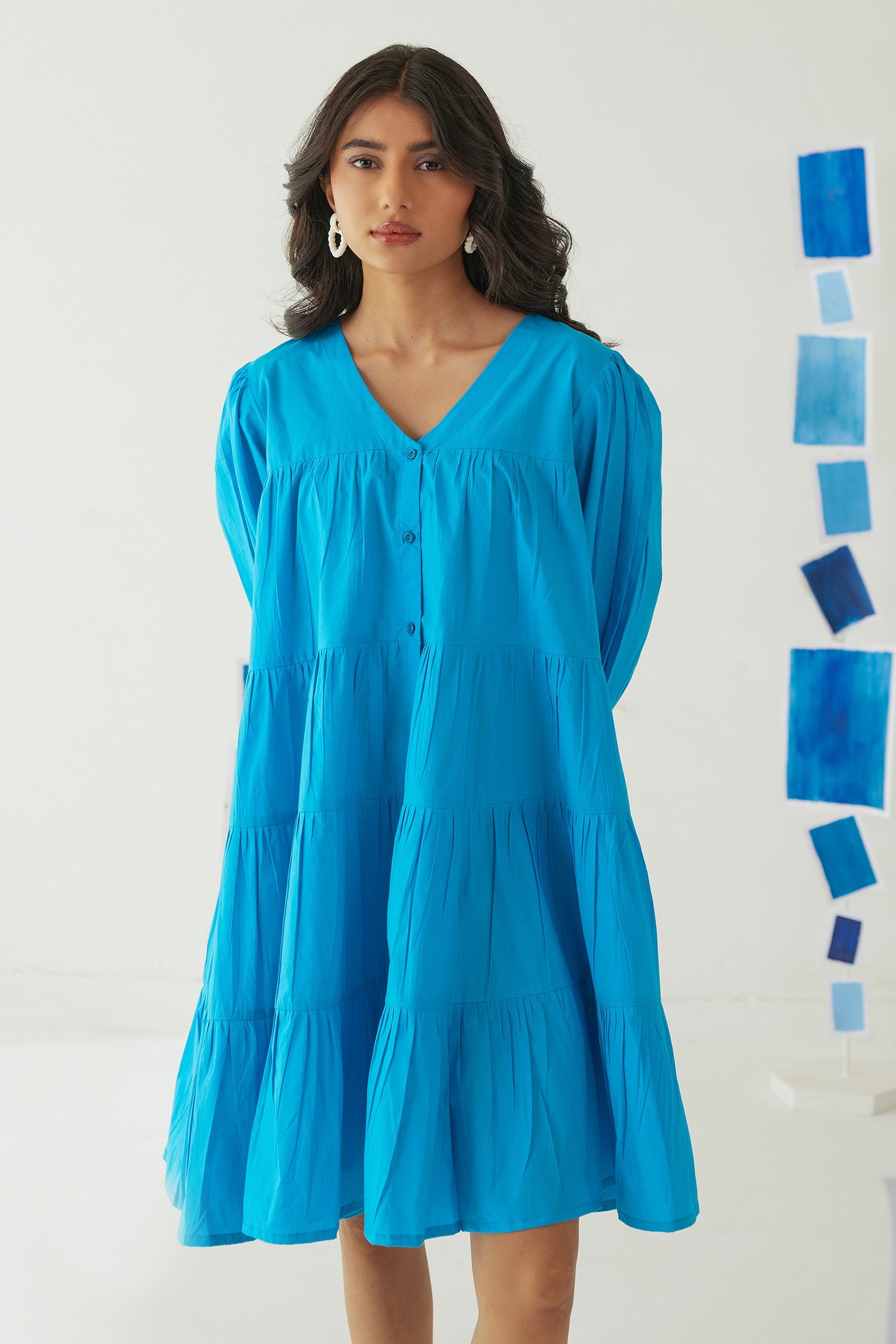 TWIRLY BLUE POPLIN TIERED KNEE LENGTH DRESS