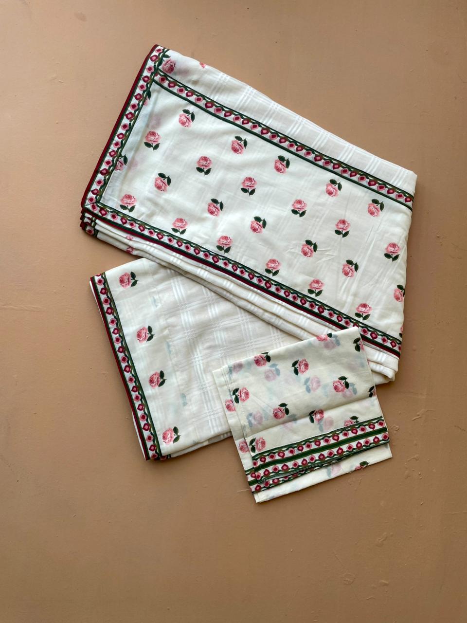 OFF WHITE SAUMYA SAREE WITH UNSTITCHED BLOUSE  PCS