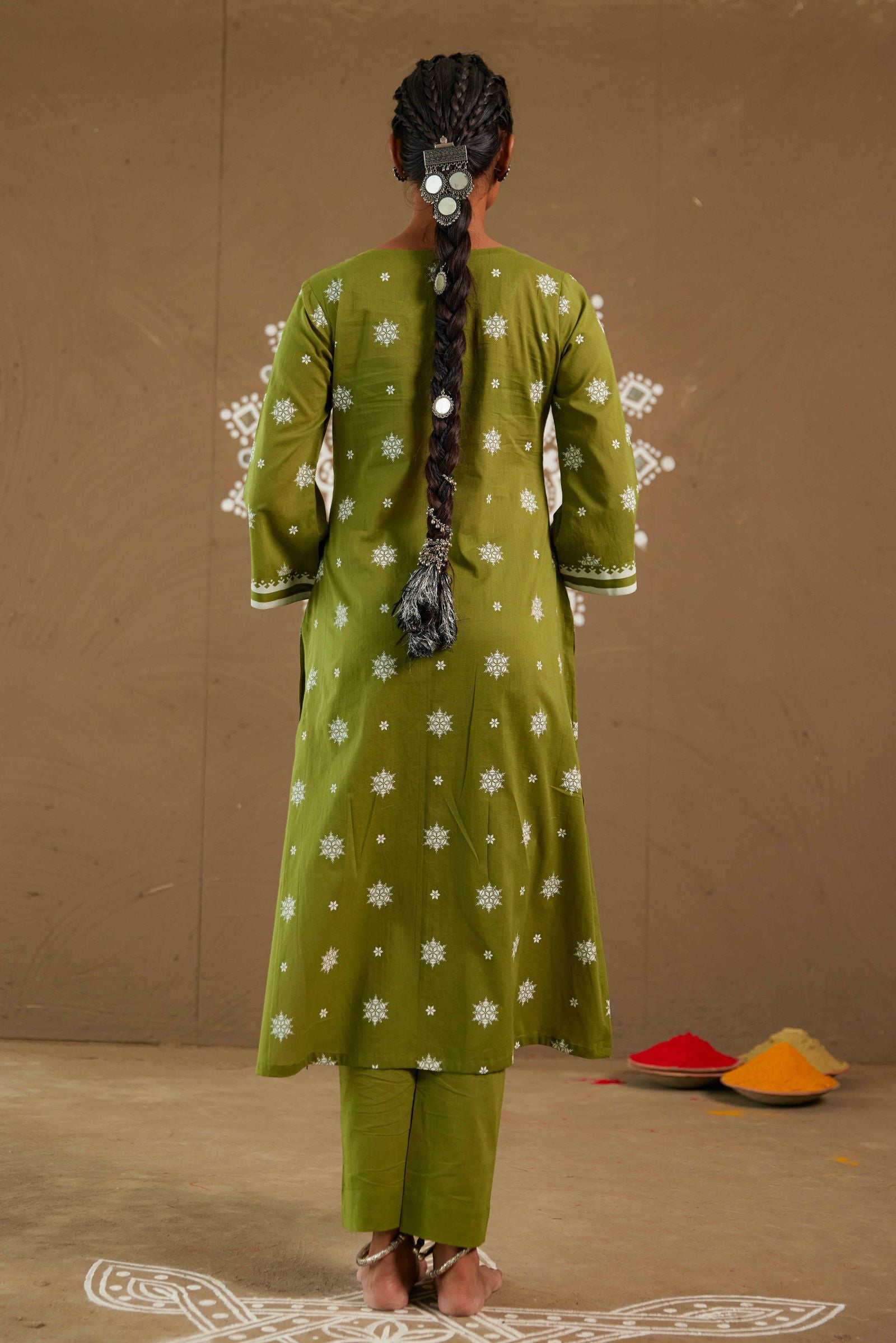 Bhakti Green Mul Cotton Pin Tucks Kurta Set
