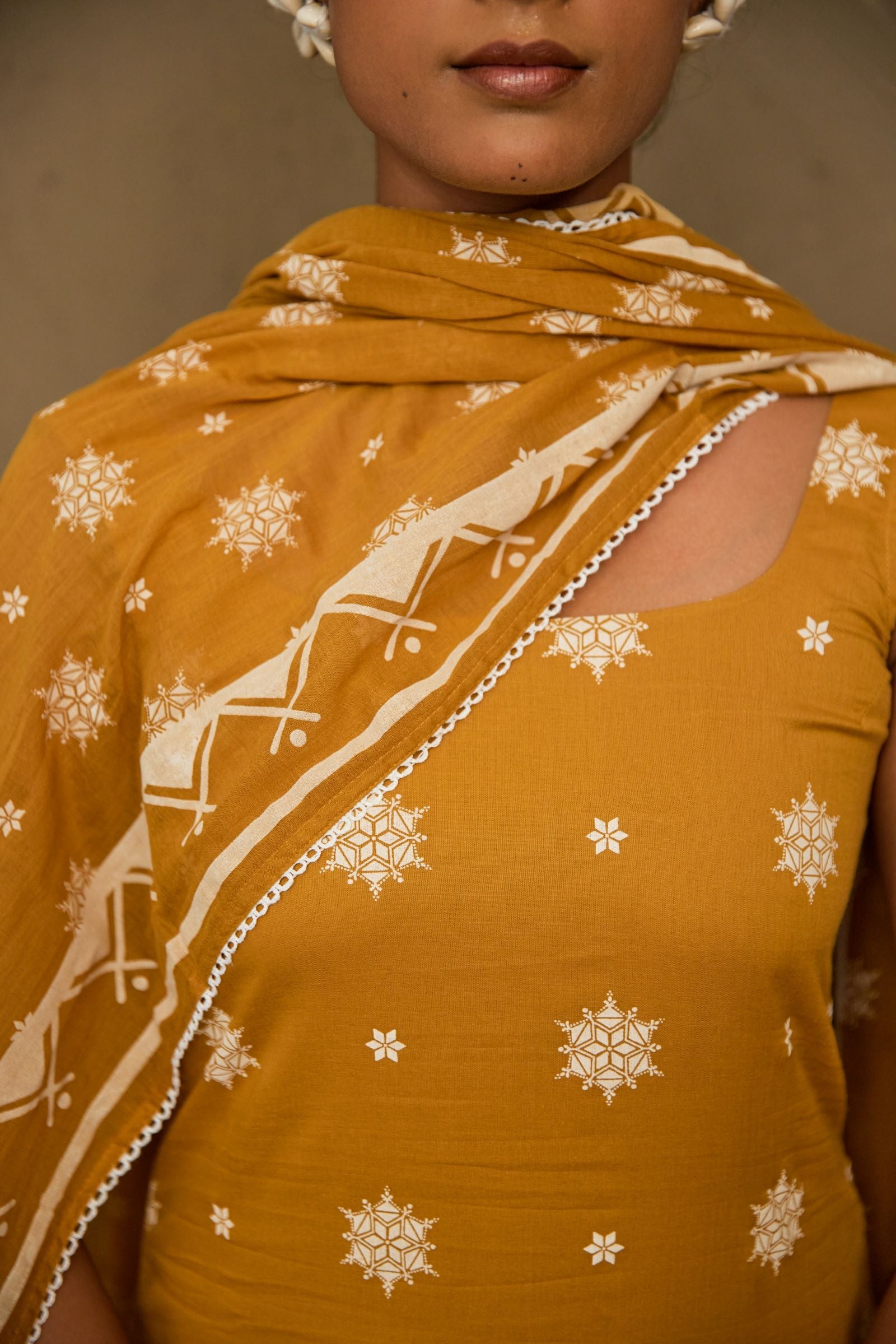 Urvi Ochre Cotton Sleeveless Kurta Set